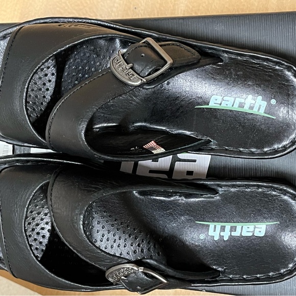 Leather Slides by Earth Shoes ! - Picture 6 of 10